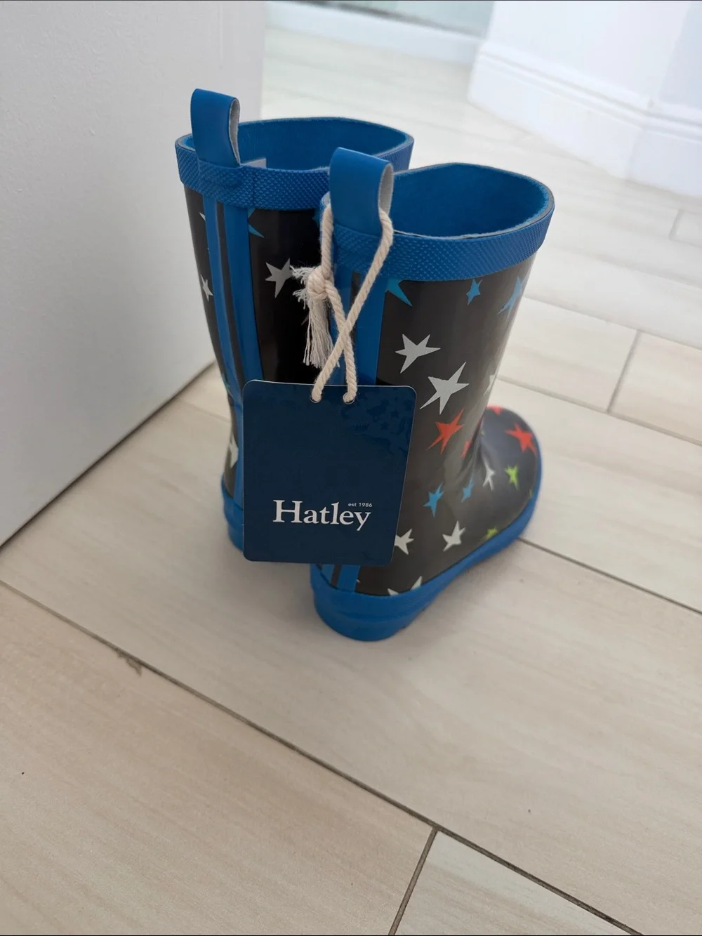 Hatley Kids Black Rain Boots with Multicolor Stars and Blue Trim new with tag